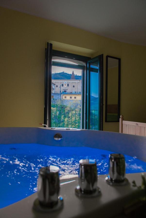 Helvetia Bed & Breakfast Кастелмецано Екстериор снимка